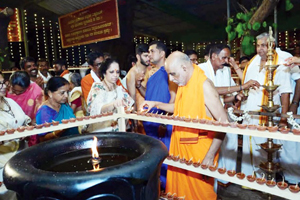 ಒಡಿಯೂರು ಶ್ರೀದತ್ತ ಜಯಂತಿ ಮಹೋತ್ಸವ: ಲಕ್ಷ ದೀಪಗಳ ಬೆಳಕಿನಲ್ಲಿ ಆಧ್ಯಾತ್ಮಿಕ ಸಂಭ್ರಮ