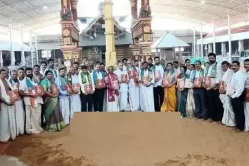 ಸಸಿಹಿತ್ಲು ಶ್ರೀ ಭಗವತೀ ದೇವಸ್ಥಾನದ ಬ್ರಹ್ಮಕಲಶೋತ್ಸವದ ಆಮಂತ್ರಣ ಪತ್ರಿಕೆ ಬಿಡುಗಡೆ